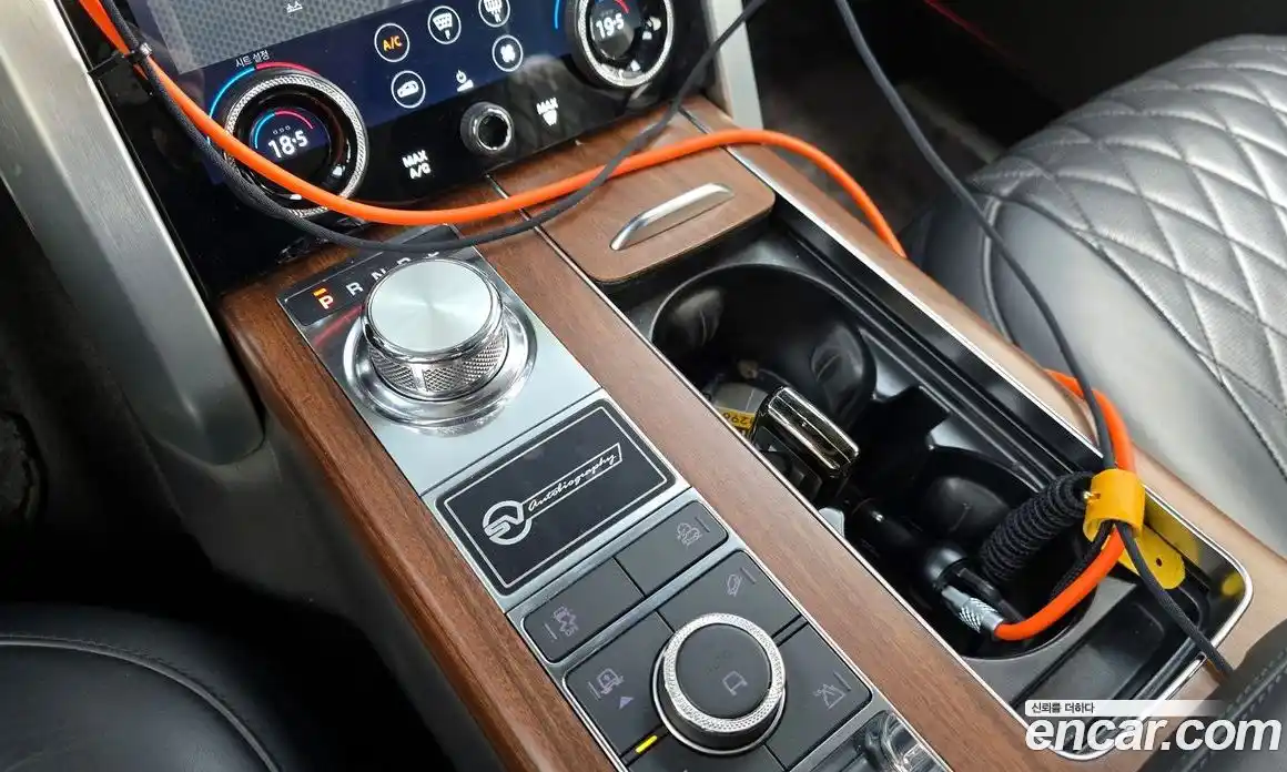 Land Rover Range-Rover 2018 5.0 гидро в Москве № 766058, фото 9