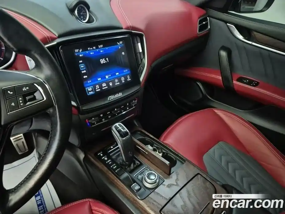 Maserati Ghibli 2021 3.0 гидро в Москве № 803274, фото 10