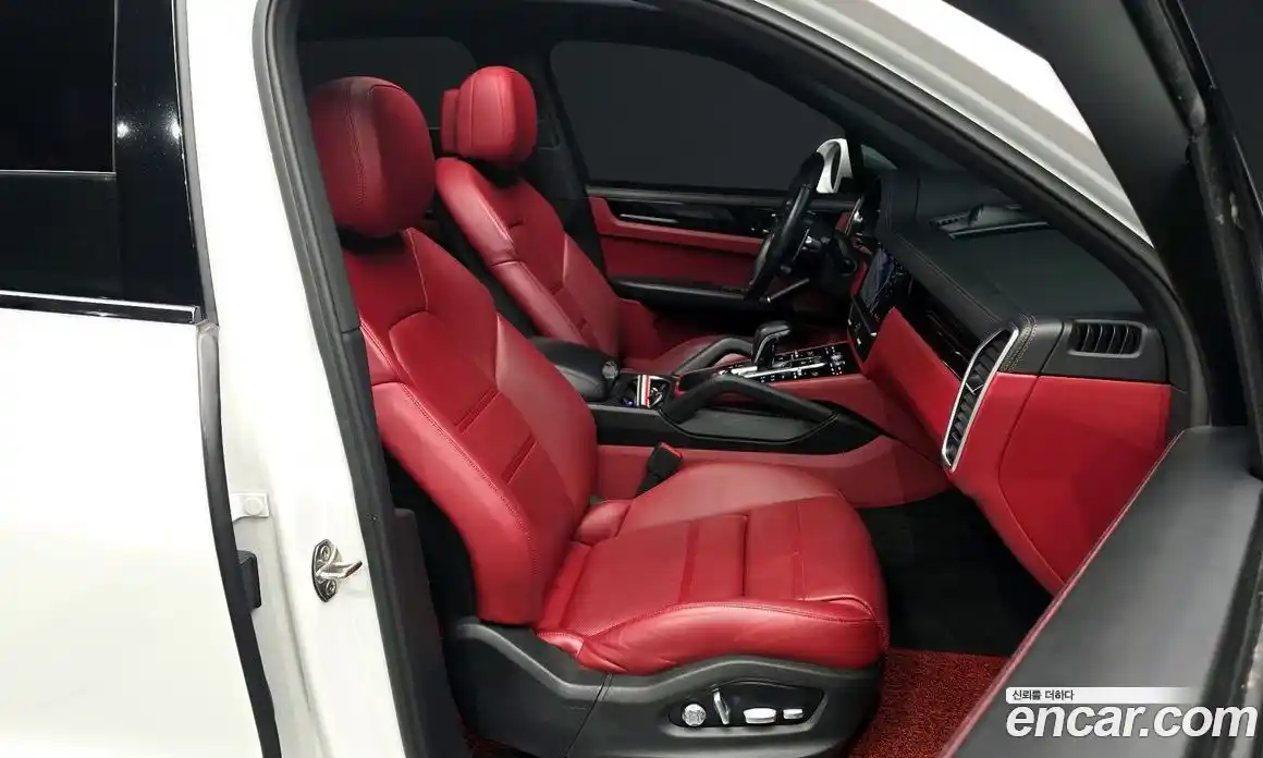 Porsche Cayenne 2020 3.0 гидро в Москве № 824422, фото 11