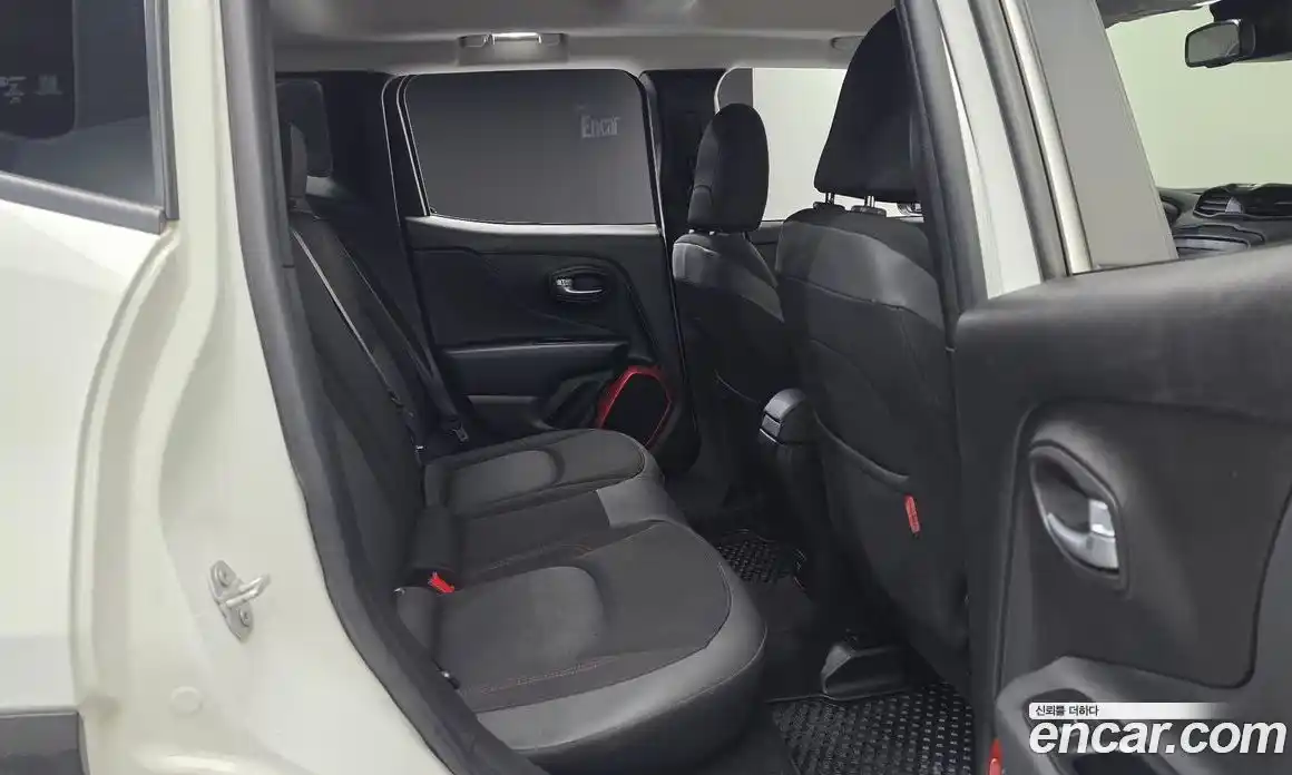 Jeep Renegade 2017 2.0 гидро в Москве № 826625, фото 13