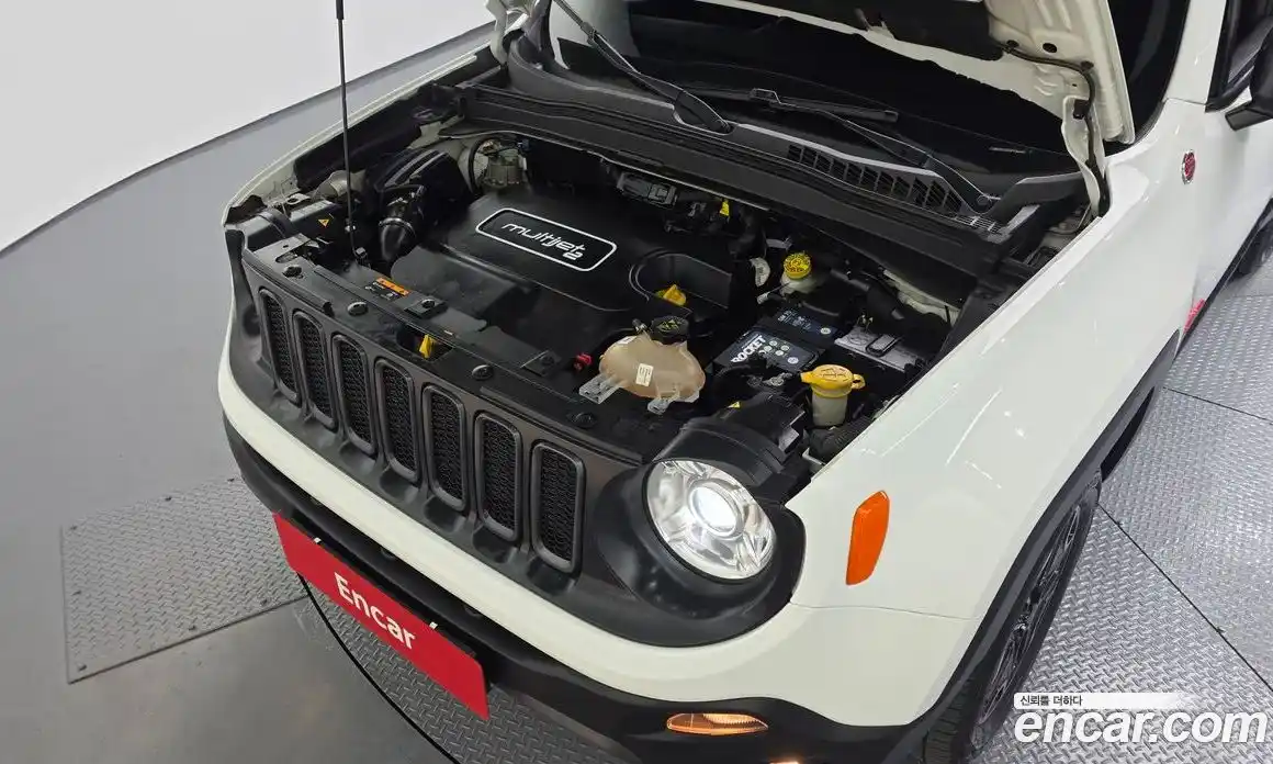 Jeep Renegade 2017 2.0 гидро в Москве № 826625, фото 6