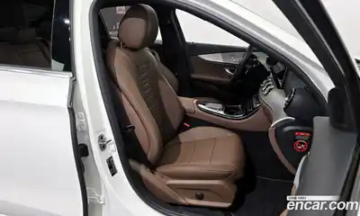 Mercedes-Benz E-Class 2021 2.0 гидро, миниатюра 12