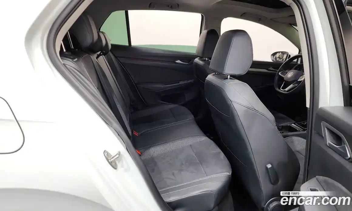 Volkswagen Golf 2025 2.0 гидро в Москве № 862208, фото 12