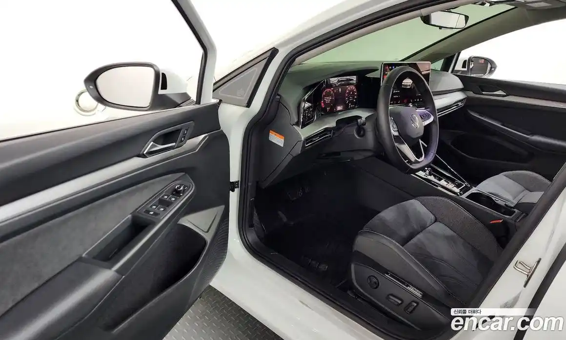 Volkswagen Golf 2025 2.0 гидро в Москве № 862208, фото 10