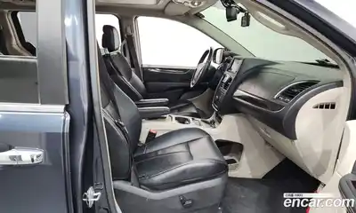 Chrysler Grand Voyager 2014 3.6 гидро в Москве № 864419, миниатюра 11