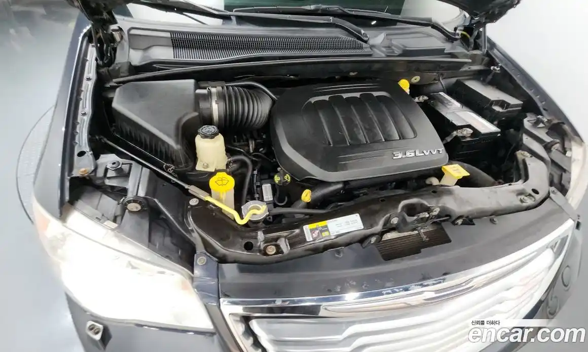 Chrysler Grand Voyager 2014 3.6 гидро в Москве № 864419, фото 6