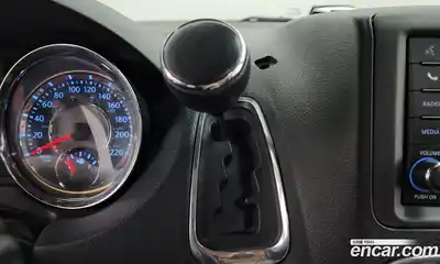 Chrysler Grand Voyager 2014 3.6 гидро в Москве № 864419, миниатюра 9