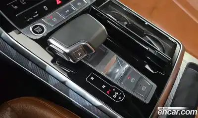 Audi Q8 2021 3.0 Автомат в Москве № 894135, миниатюра 9