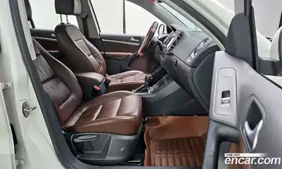 Volkswagen Tiguan 2012 2.0 гидро в Москве № 896161, миниатюра 11