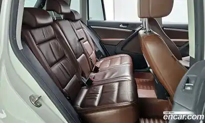 Volkswagen Tiguan 2012 2.0 гидро в Москве № 896161, миниатюра 12