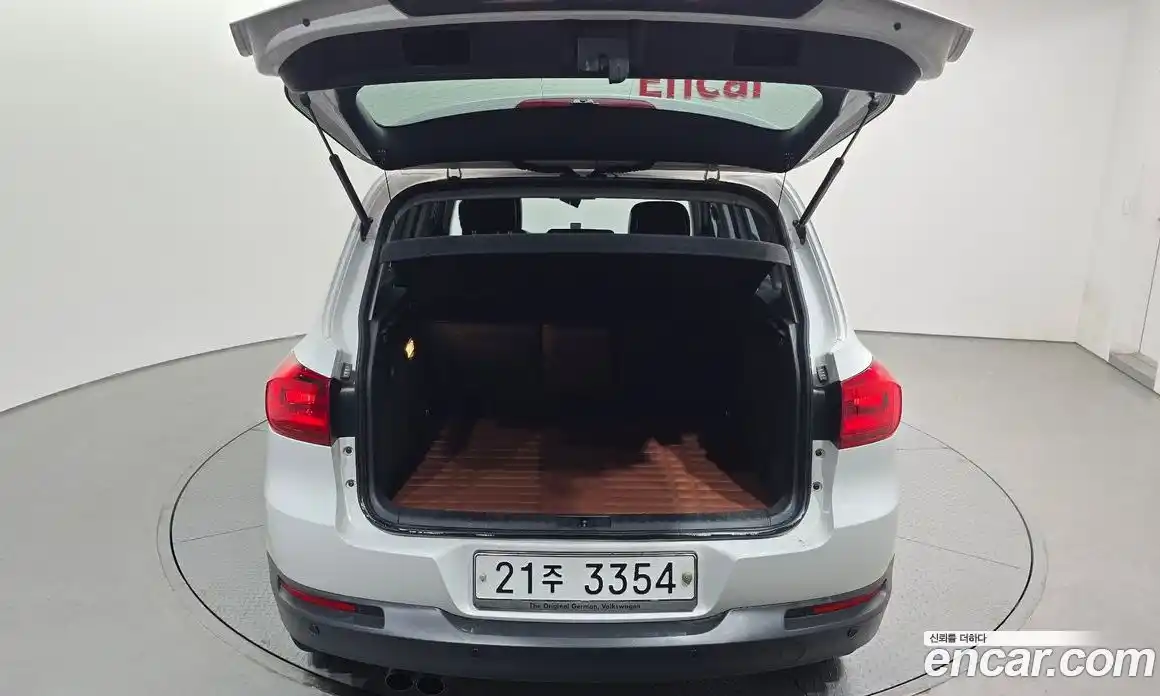 Volkswagen Tiguan 2012 2.0 гидро в Москве № 896161, фото 20