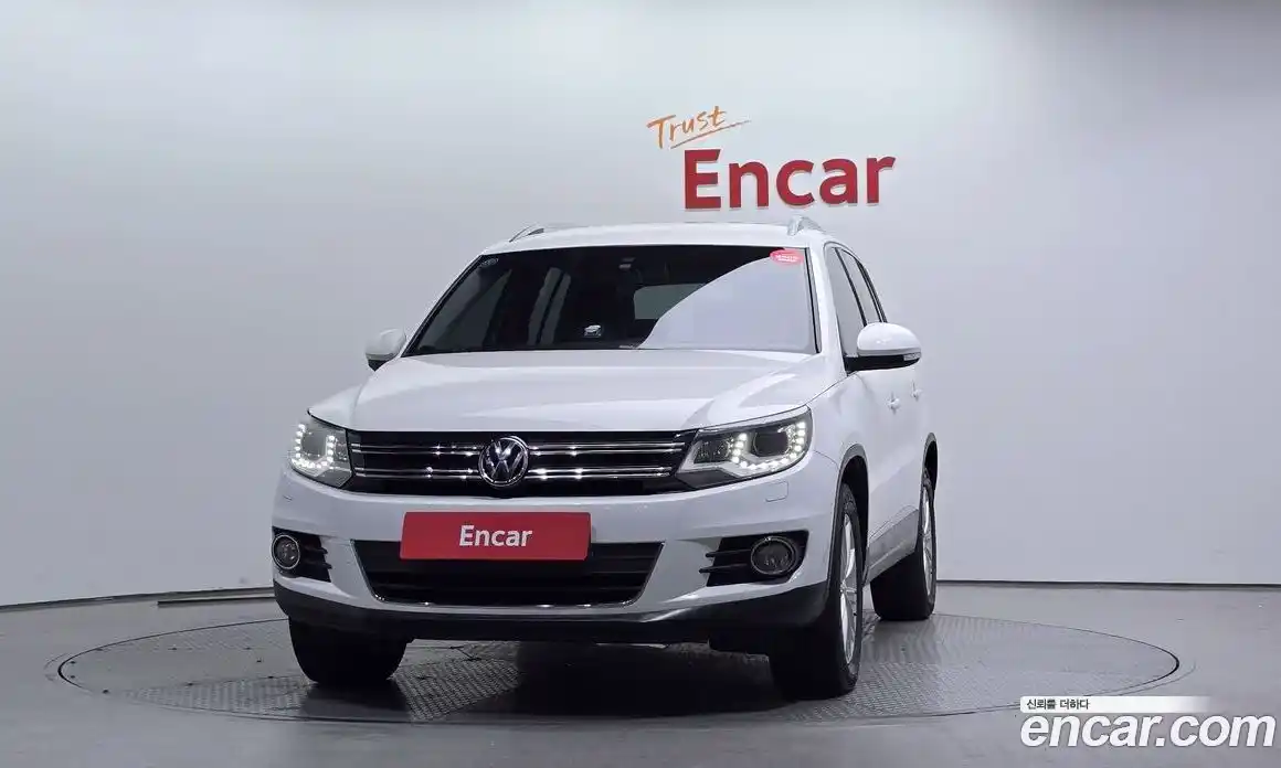 Volkswagen Tiguan 2012 2.0 гидро в Москве № 896161, фото 3