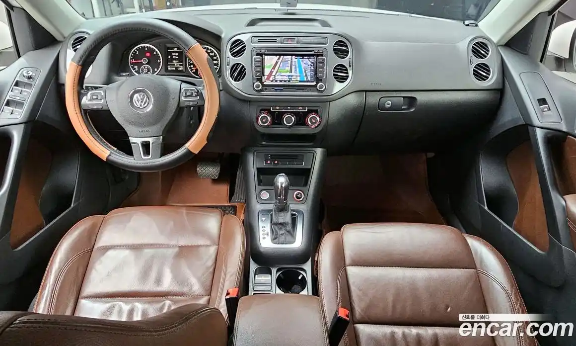 Volkswagen Tiguan 2012 2.0 гидро в Москве № 896161, фото 7