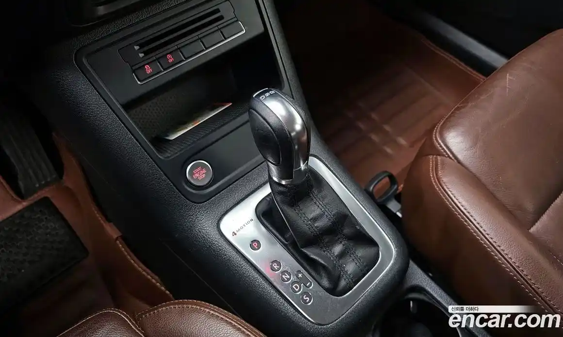 Volkswagen Tiguan 2012 2.0 гидро в Москве № 896161, фото 9