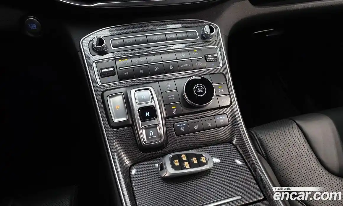 Hyundai Santa Fe 2021 2.5 Автомат в Москве № 927312, фото 9