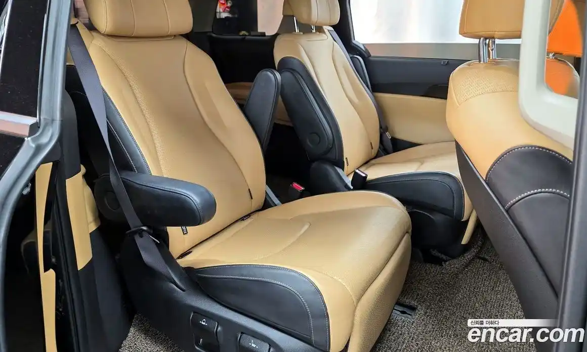 Kia Canival 2022 3.5 Автомат в Москве № 929214, фото 12