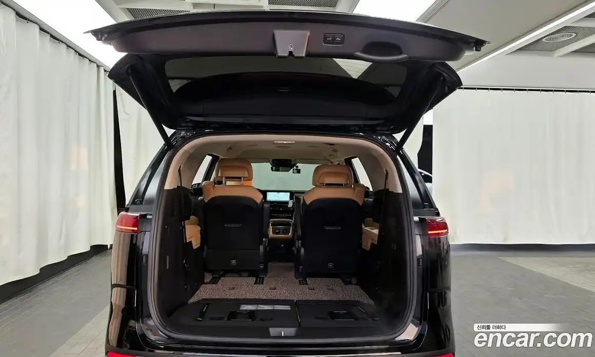 Kia Canival 2022 3.5 Автомат в Москве № 929214, фото 20