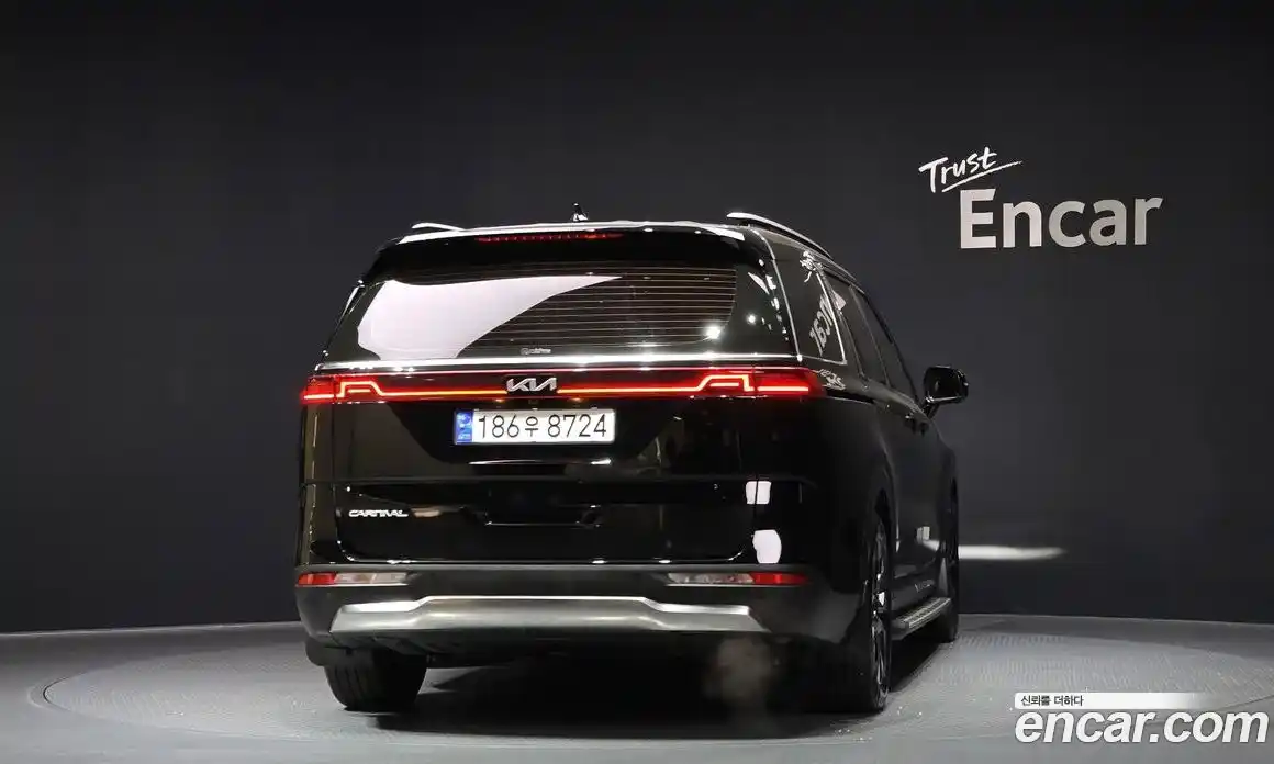 Kia Canival 2022 3.5 Автомат в Москве № 929214, фото 4