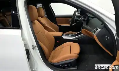 BMW 3-Series 2025 2.0 гидро в Москве № 967989, миниатюра 11