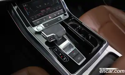 Audi Q7 2020 3.0 Автомат в Москве № 970877, миниатюра 9