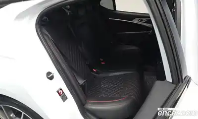 Genesis G70 2018 2.0 Автомат в Москве № 973353, миниатюра 11