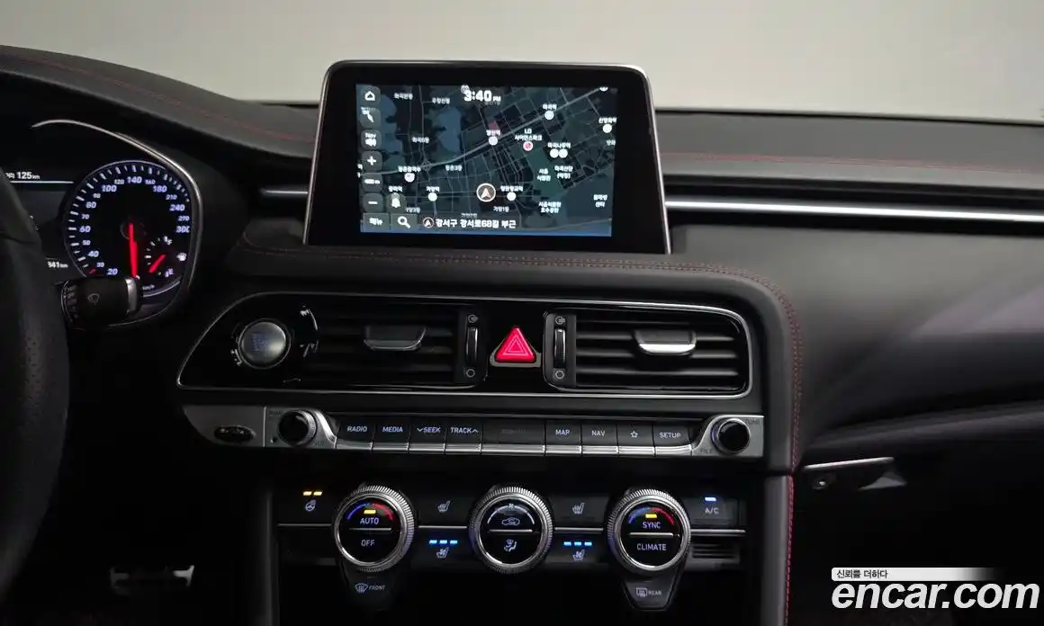 Genesis G70 2018 2.0 Автомат в Москве № 973353, фото 13