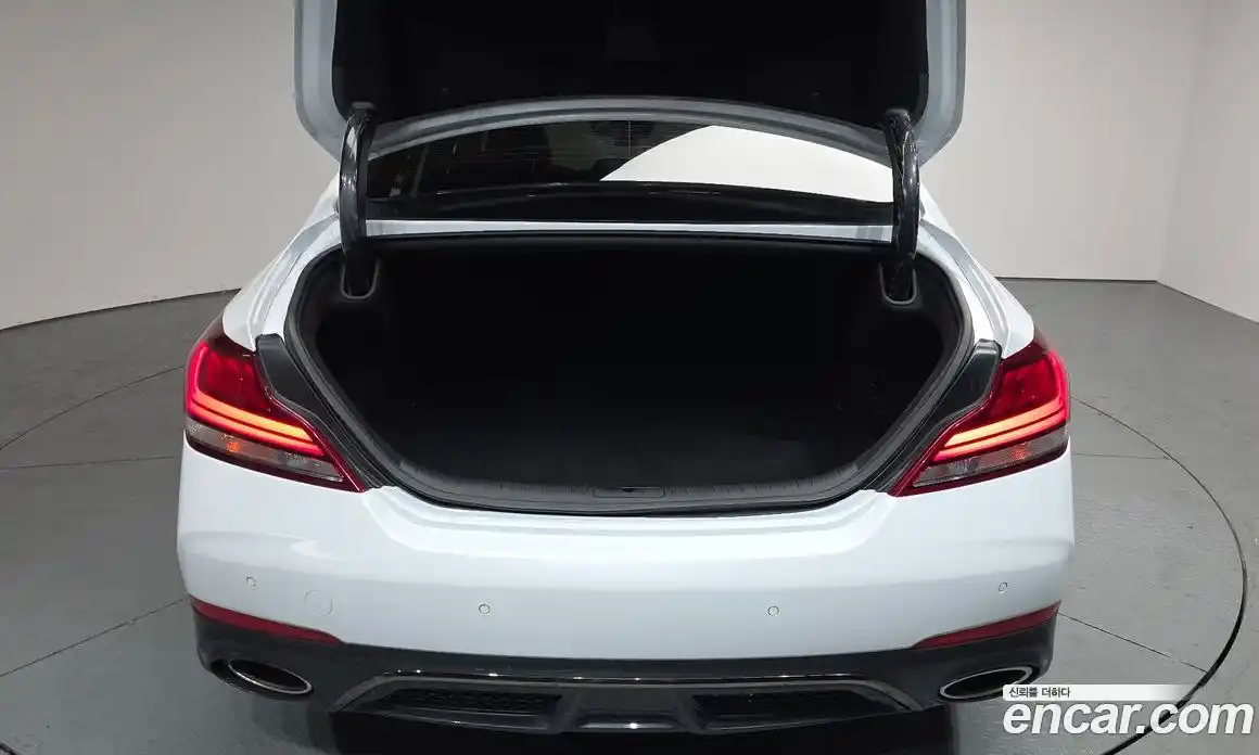 Genesis G70 2018 2.0 Автомат в Москве № 973353, фото 19