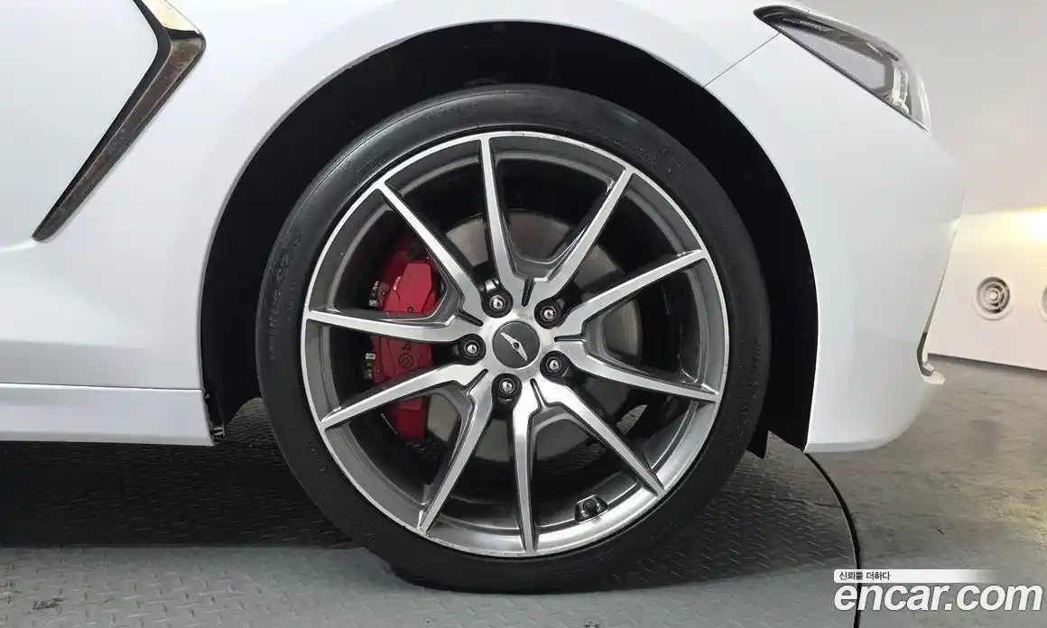 Genesis G70 2018 2.0 Автомат в Москве № 973353, фото 4