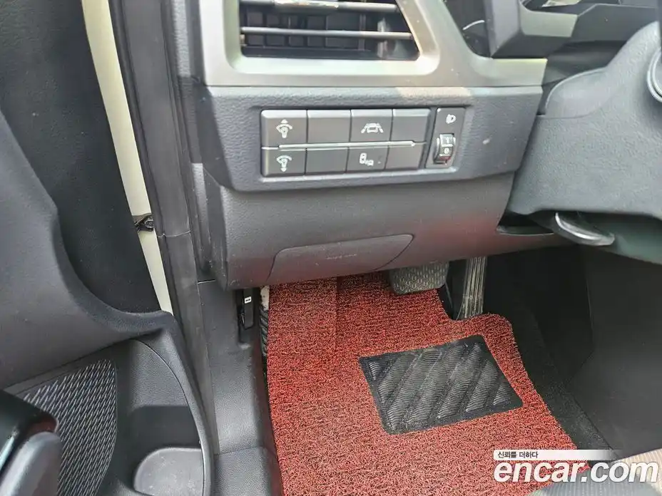 SsangYong Korando 2020 1.5 Автомат в Москве № 974113, фото 10