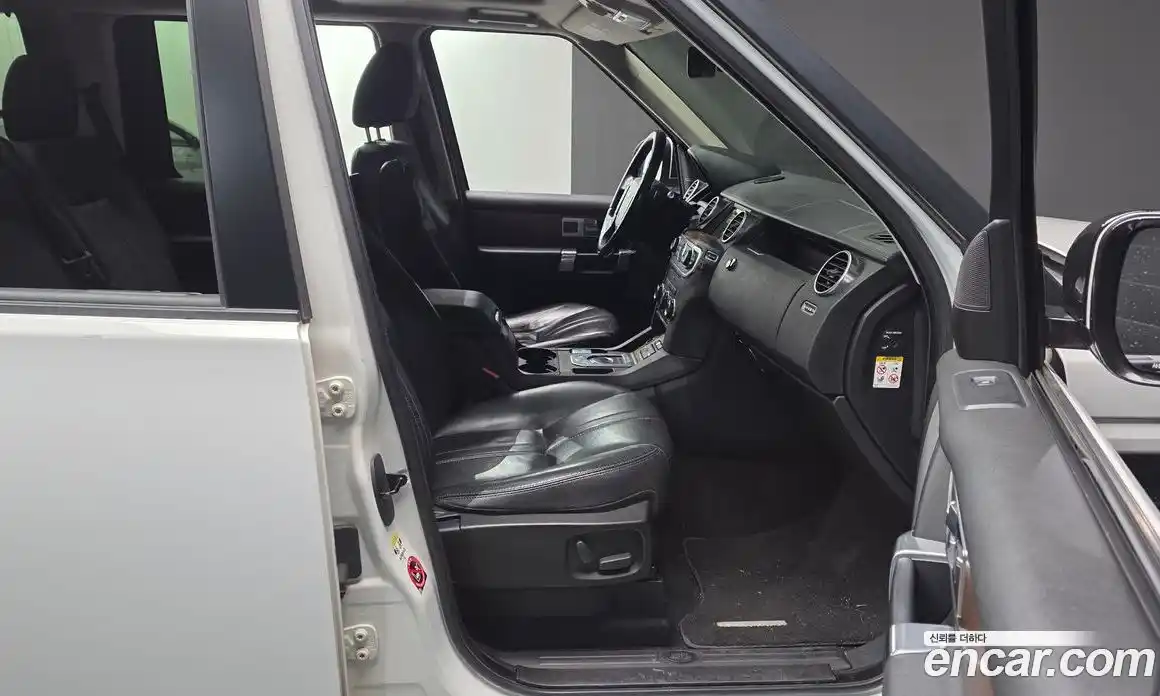 Land Rover Discovery 2016 3.0 гидро в Москве № 975665, фото 11