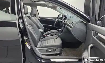 Volkswagen Passat 2018 2.0 гидро в Москве № 976033, миниатюра 9