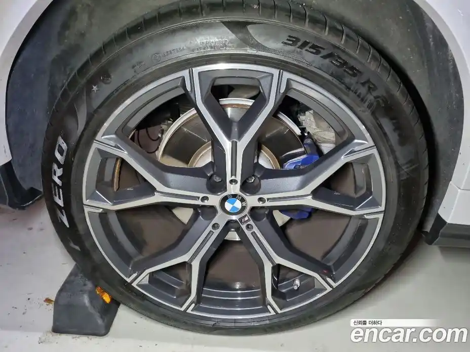 BMW X6 2023 3.0 гидро в Москве № 1000965, фото 13