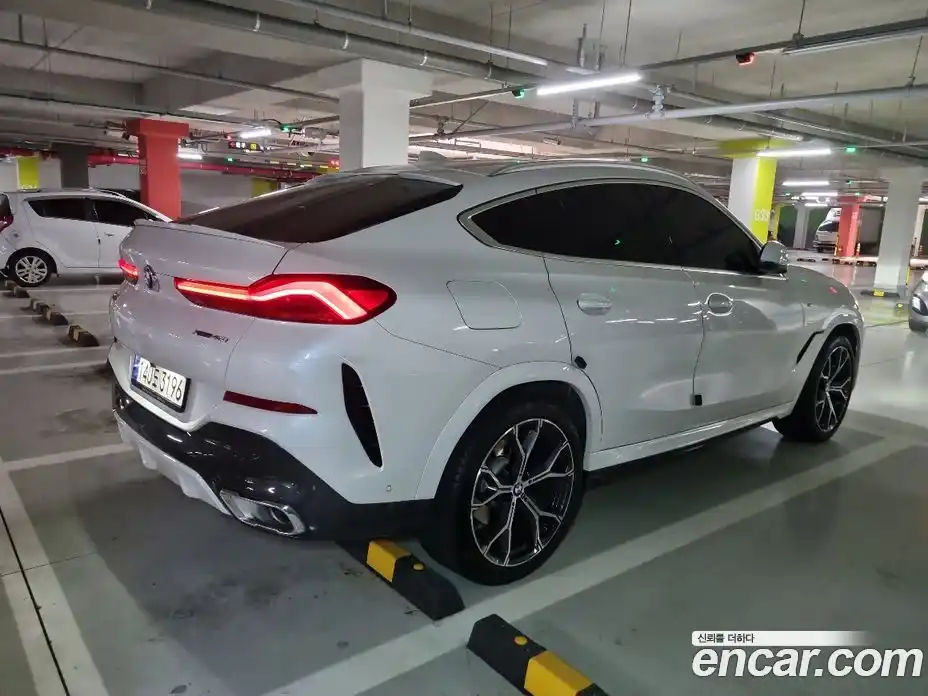 BMW X6 2023 3.0 гидро в Москве № 1000965, фото 9