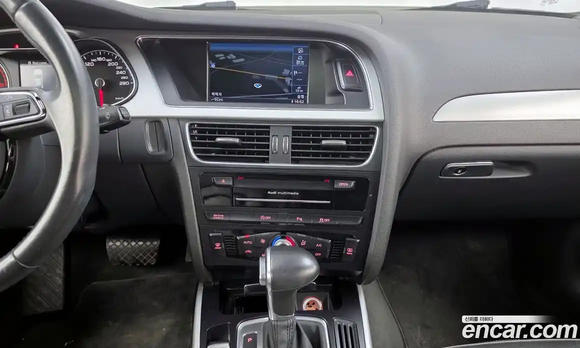 Audi A4 2015 2.0 Автомат в Москве № 1002029, фото 14