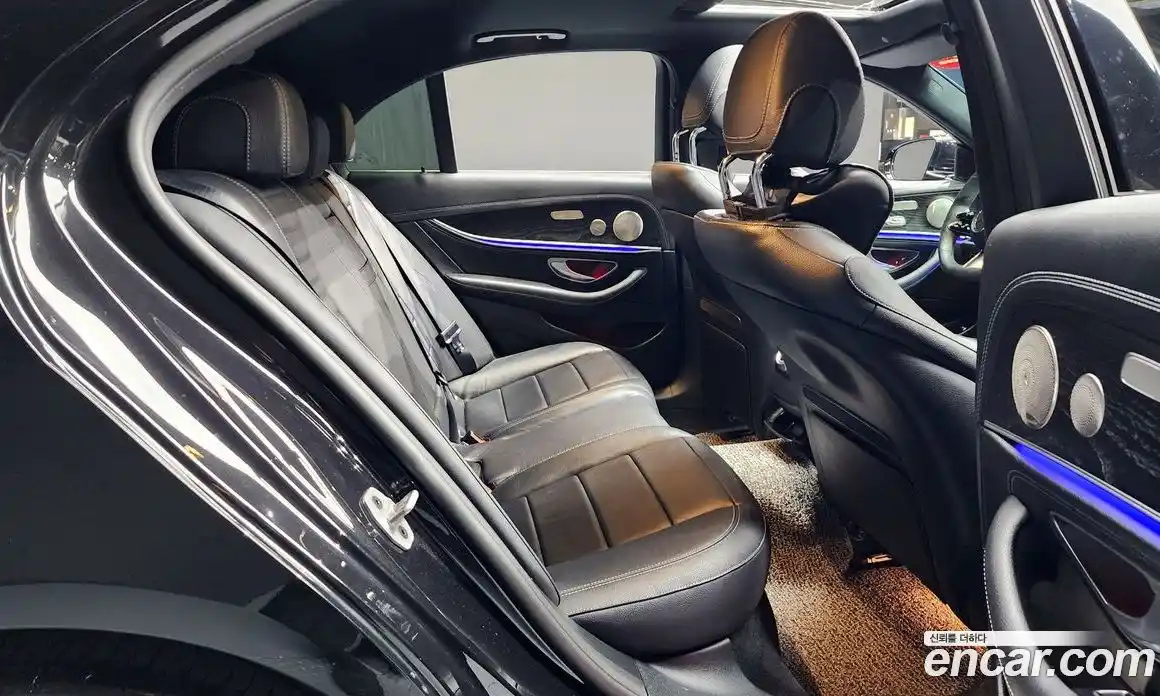 Mercedes-Benz E-Class 2022 1.9 гидро, фото 12