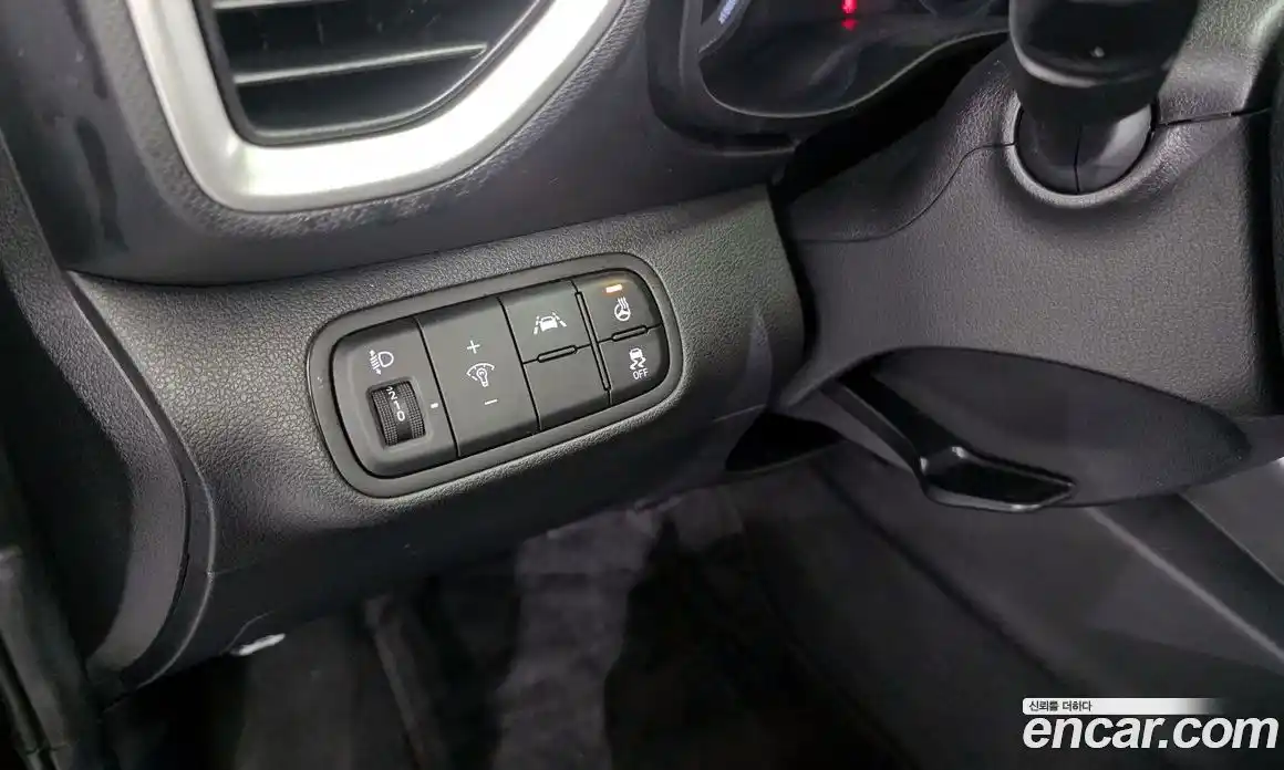 Hyundai Venue 2022 1.6 Автомат в Москве № 1008400, фото 15