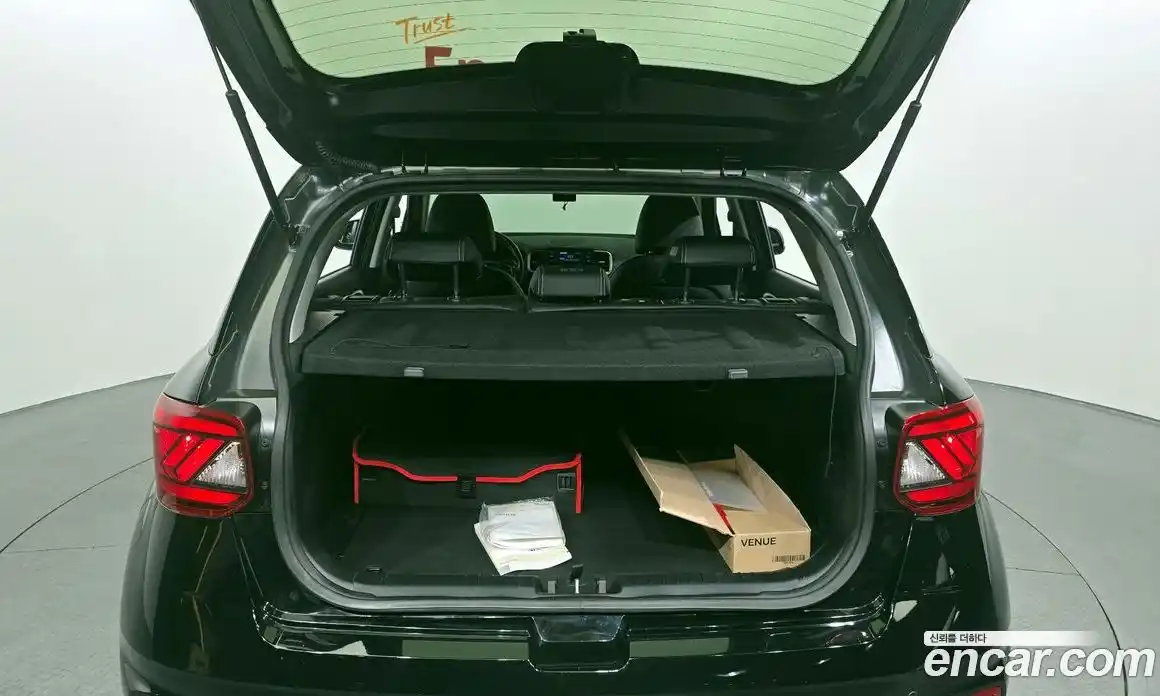 Hyundai Venue 2022 1.6 Автомат в Москве № 1008400, фото 20