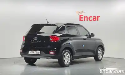 Hyundai Venue 2022 1.6 Автомат в Москве № 1008400, миниатюра 2