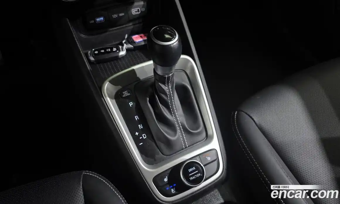 Hyundai Venue 2022 1.6 Автомат в Москве № 1008400, фото 9