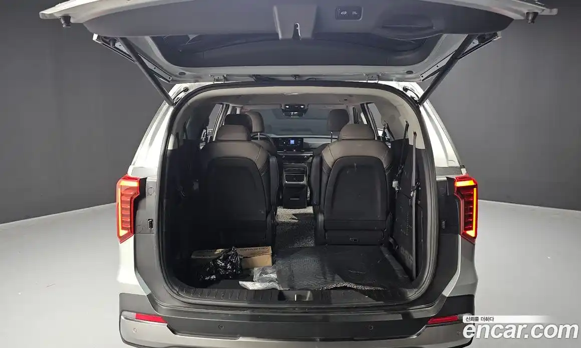 Kia Canival 2024 1.6 Автомат в Москве № 1009518, фото 20