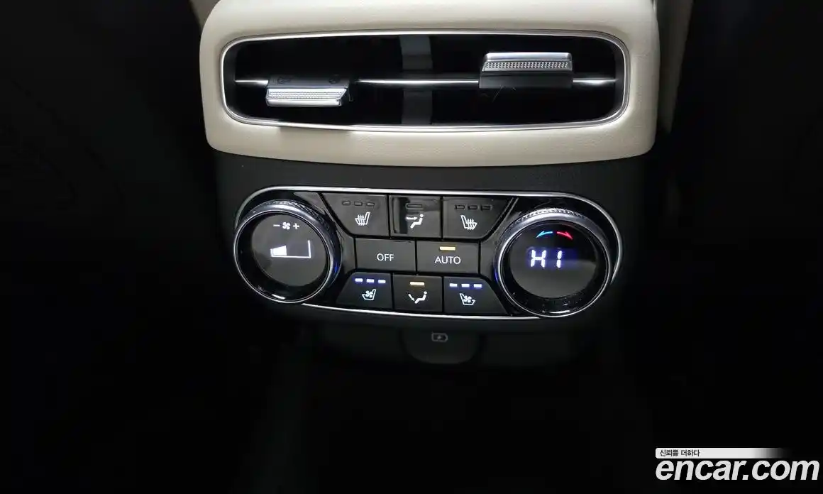 Genesis GV70 2024 2.5 Автомат в Москве № 1009919, фото 19