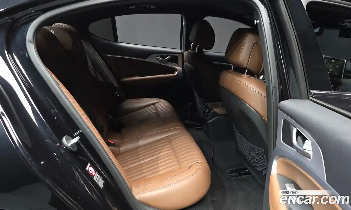 Genesis G70 2019 2.0 Автомат в Москве № 1010189, фото 12