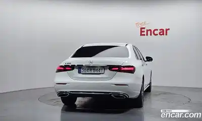 Mercedes-Benz E-Class 2022 2.0 гидро в Москве № 138768, миниатюра 4