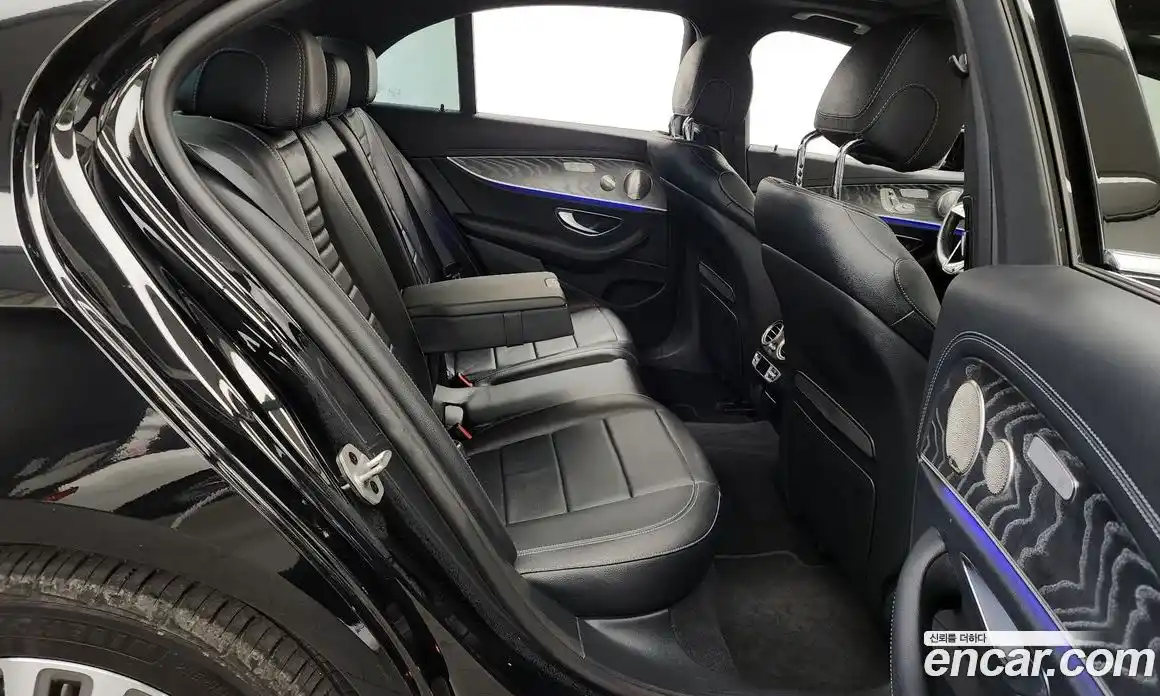Mercedes-Benz E-Class 2022 2.0 гидро в Москве, фото 12