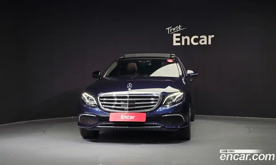 Mercedes-Benz E-Class 2020 3.0 гидро в Москве № 150711, фото 3