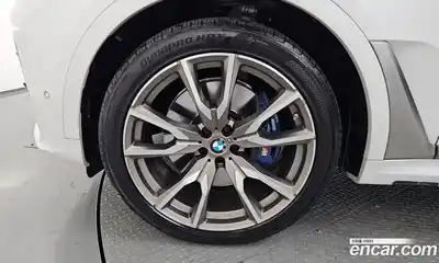 BMW X7 2021 4.4 гидро в Москве № 156668, миниатюра 4