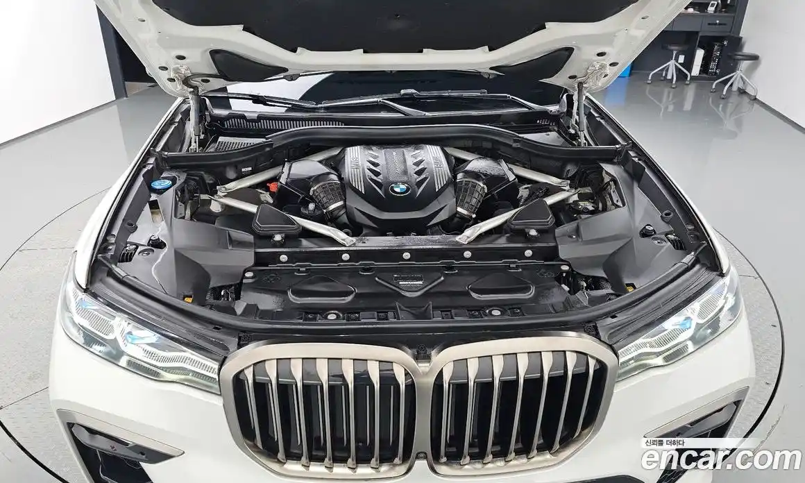 BMW X7 2021 4.4 гидро в Москве № 156668, фото 5