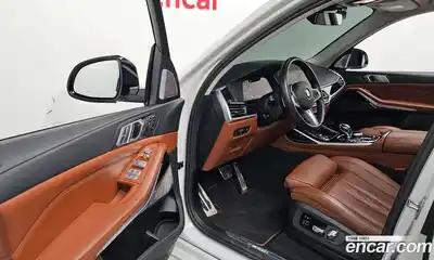 BMW X7 2021 4.4 гидро в Москве № 156668, миниатюра 9