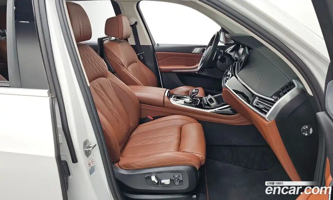 BMW X7 2021 4.4 гидро в Москве № 156668, фото 10