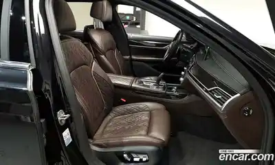 BMW 7-Series 2021 3.0 гидро в Москве № 159005, миниатюра 9